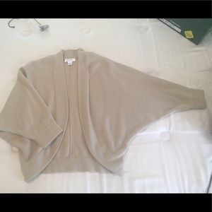 100% Cashmere shrug/sweater. Size Small (S)